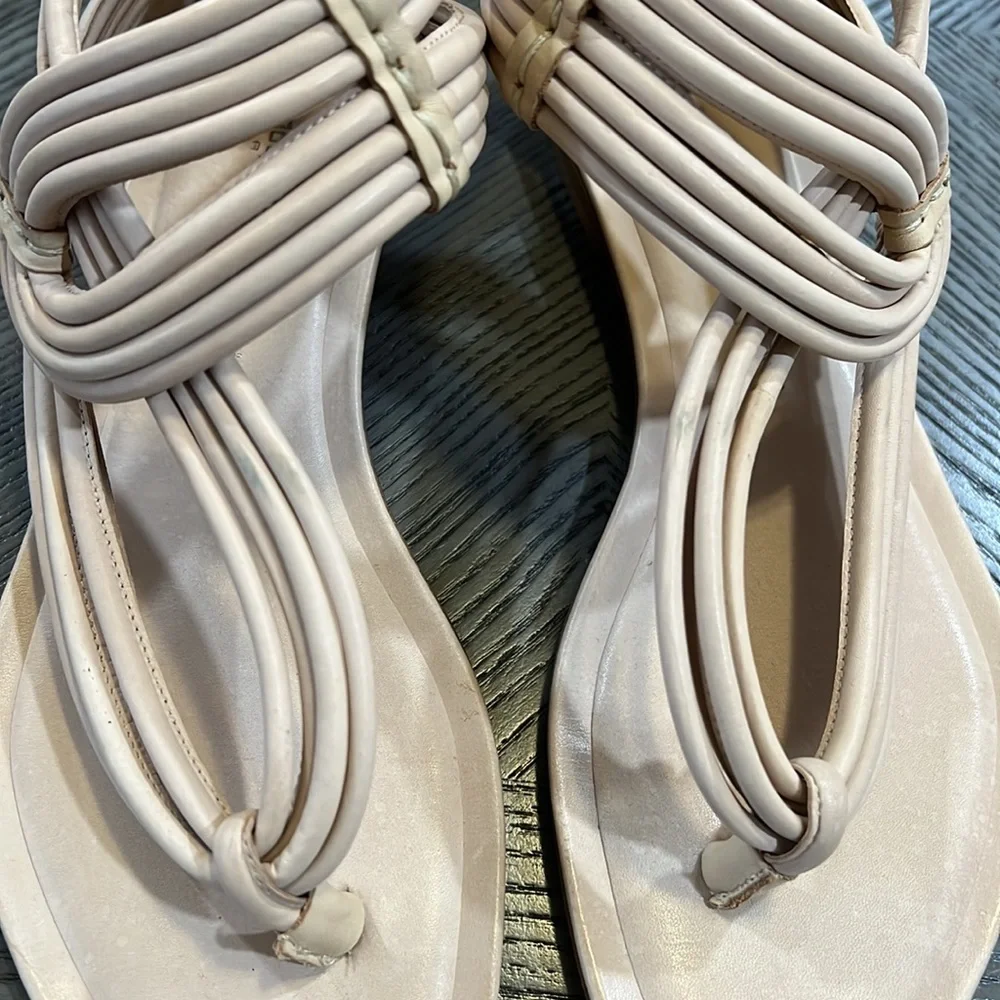 Bottega dell’ Artigiano “icon” Thong Sandal - Picture 2 of 9